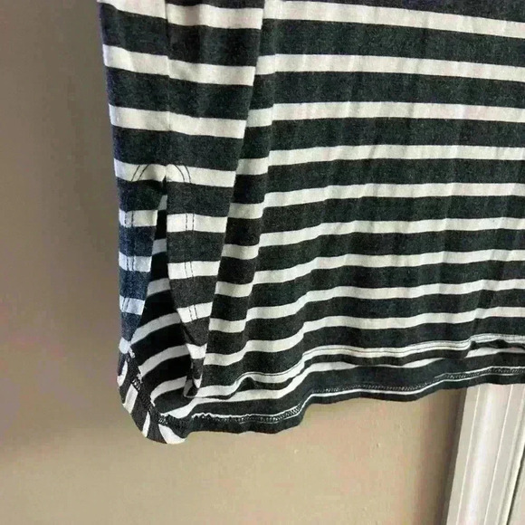 American eagle soft & sexy v neck striped tunic tee dark grey Medium - Picture 4 of 7